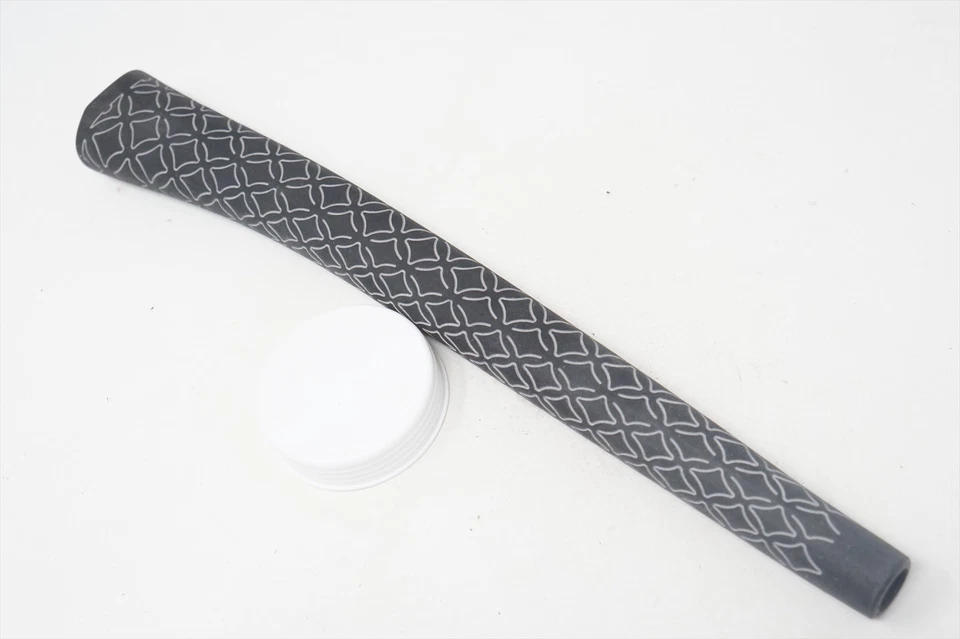 New Titleist Scotty Cameron Pistolero Plus 2023 Grey/Red Putter Grip - Image 2 of 4