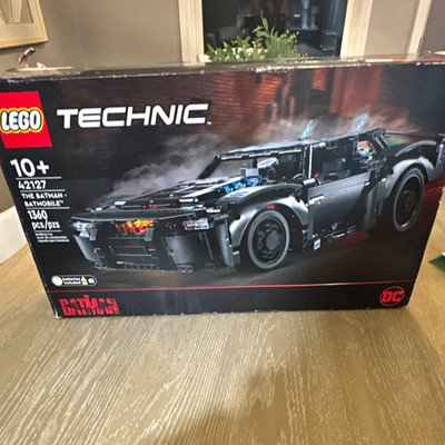 LEGO Technic 42127 The Batman Batmobile Pull Back Set 1360 pcs 10+