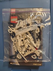 LEGO 8009 - R2-D2 (TECHNIC Star Wars)