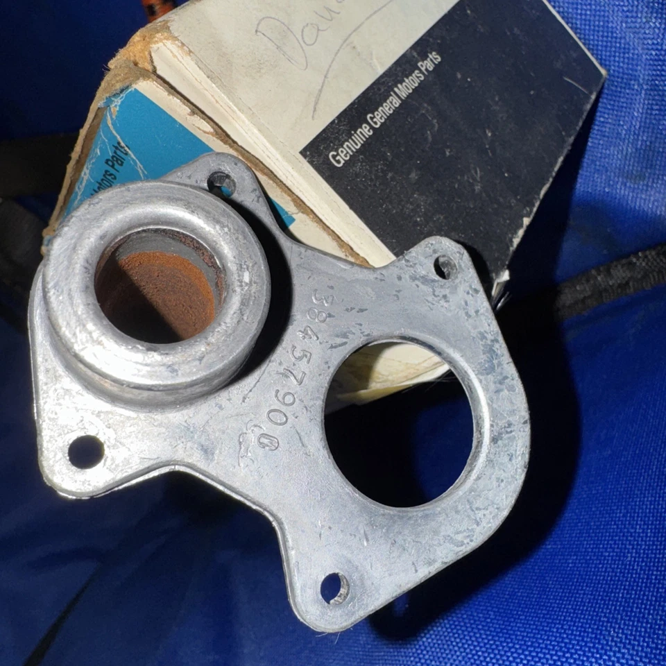 63-67 C2 Corvette RH Outer Headlight Housing Pivot--GM #3845790--NOS--NCRS!! - Image 3 of 3