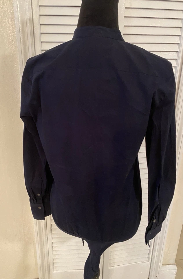 NUEVO SIN ETIQUETAS J. Blusa Body Crew Azul Marino Con Botones Delantero Manga Larga Talla 2 Foto 2 de 4