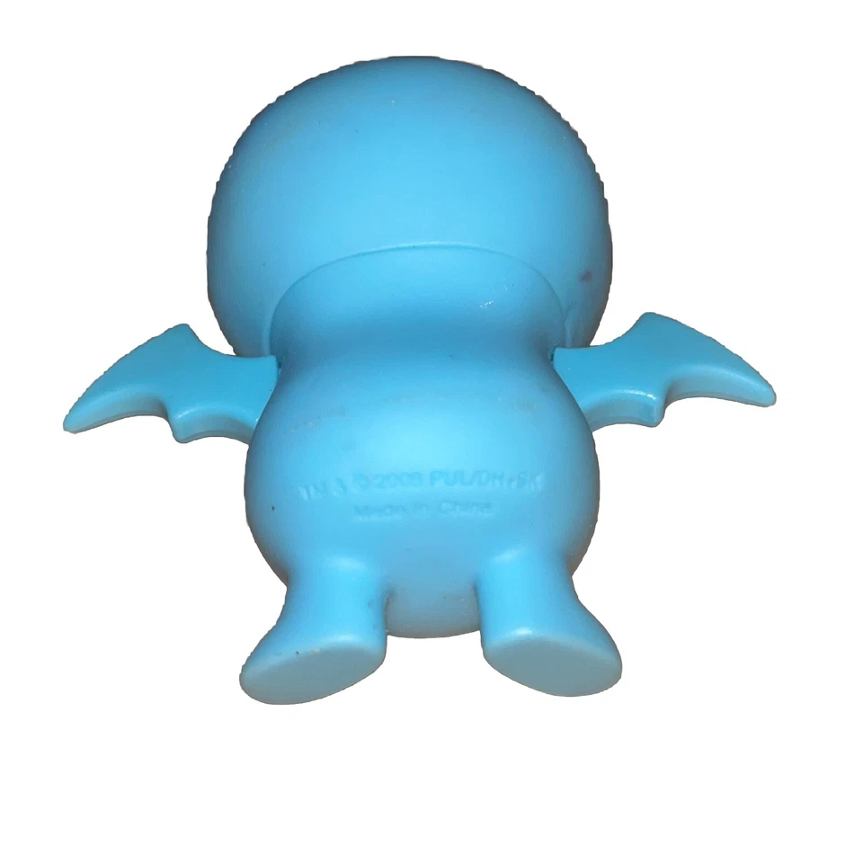 David Horvath MUÑECA FEA MURCIÉLAGO DE HIELO FIGURA DE VINILO Azul 3" Raro Kidrobot Foto 2 de 3