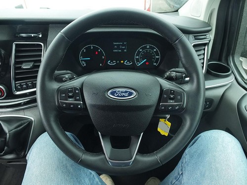 2022 "72" Ford Tourneo Custom 320 TDCi 130PS 'Titanium' 9 Seat Luxury Minibus - Picture 18 of 24
