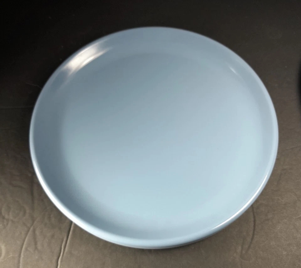 Vintage Lot 4 Rubbermaid Blue Melamine 10.25”  Dinner Plates 3840, 1 3856 Platte - Image 4 of 4