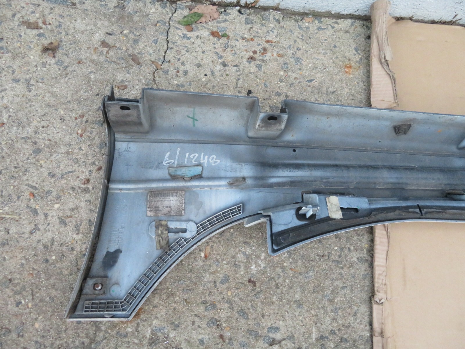 2014-2019 MASERATI GHIBLI SQ4 RIGHT PASSENGER SKIRT ROCKER MOLDING WHITE OEM