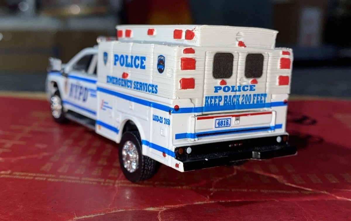 Kitbash 1/64 2025 GMC SIERRA DENALLI New York Police Department