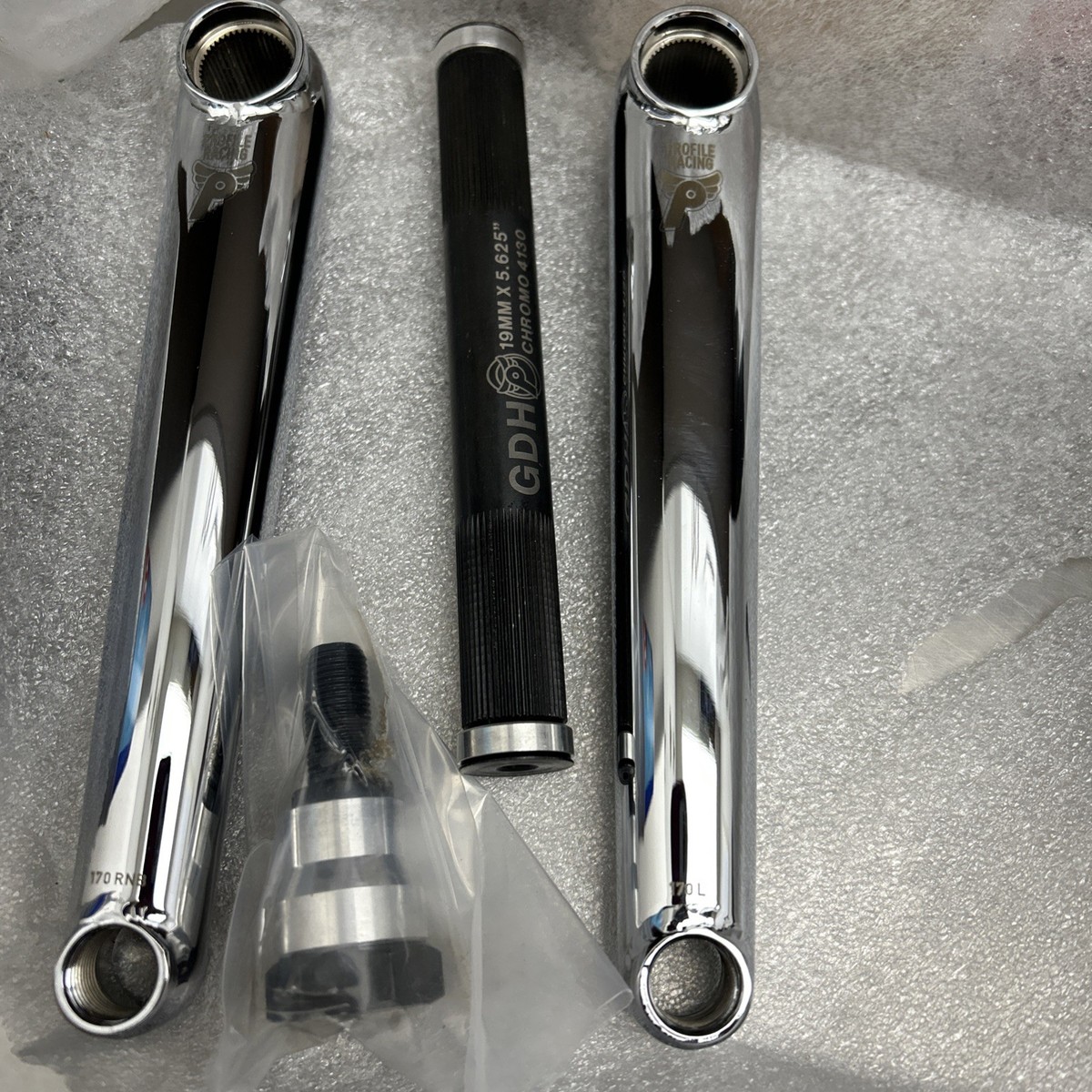 パーツ Profile Racing BMX Crank NO BOSS 175mm Profile BMX Racing NO BOSS CHROME Cranks 170mm 19mm/5.625