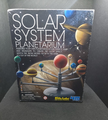 SOLAR SYSTEM PLANETARIUM MODEL 4M KIDZLABS GLOW IN THE DARK SOLAR SYSTEM MODEL