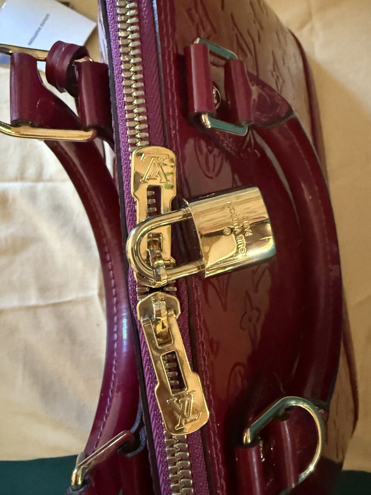 RARE! Louis Vuitton Alma PM Monogram Vernis Handbag - AUTHENTIC! image 9