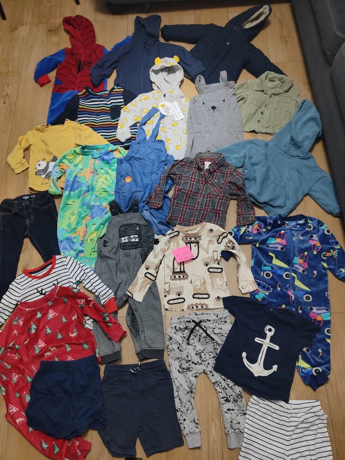 #033💙Huge Bundle Of Baby Boy Clothes 18-24months NEXT GEORGE TU SPIDERMAN CHILD
Opens in a new wind