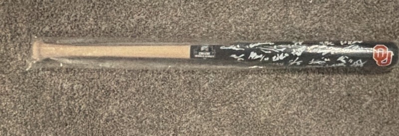 OKLAHOMA SOONERS 2026 CWS Full size 33'' Baseball Bat Signed Autographed ⚾️