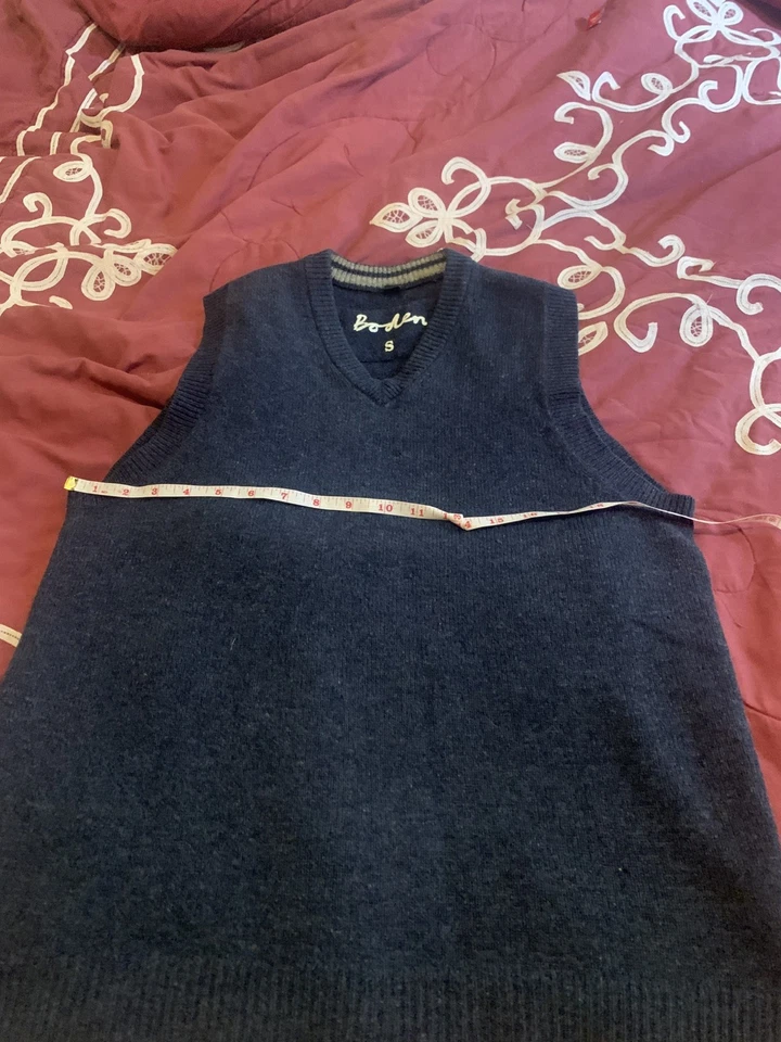 boden women’s navy 100% lambswool sleeveless jumper vest s v neck knit  - Image 4 of 4