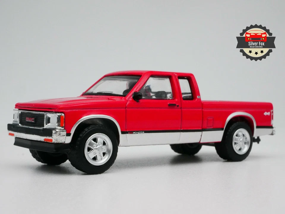 1991 GMC SONOMA 4X4 TOW PACKAGE 1:64 SCALE DIECAST DIORAMA COLLECTOR MODEL CAR  - Image 2 of 4