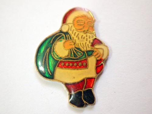 Santa Claus Pin Vintage Lapel Pin, Hat Tack, Tie Tack - Picture 4 of 5