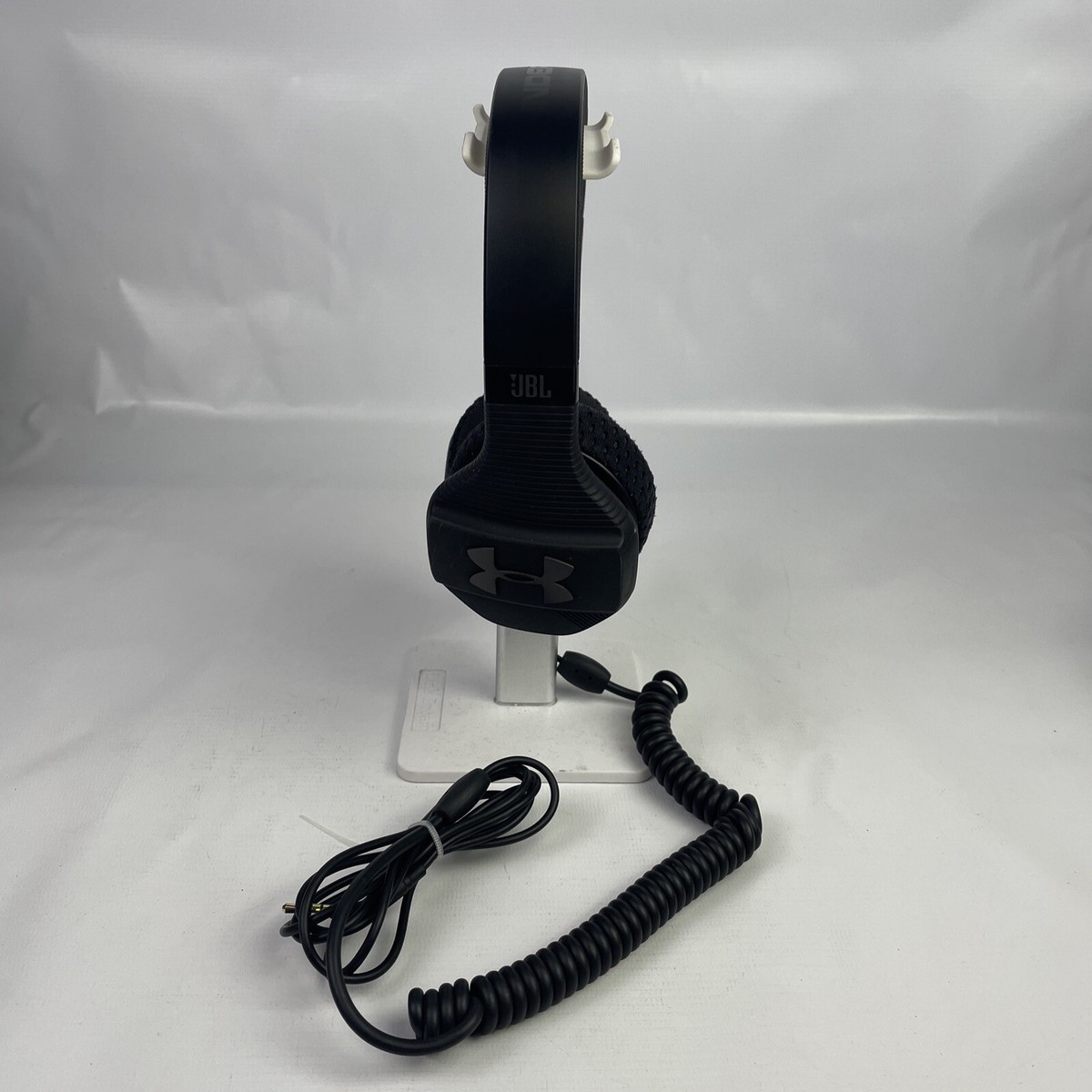 JBL Under Armour Sport Train Wireless On-Ear Headphones (read