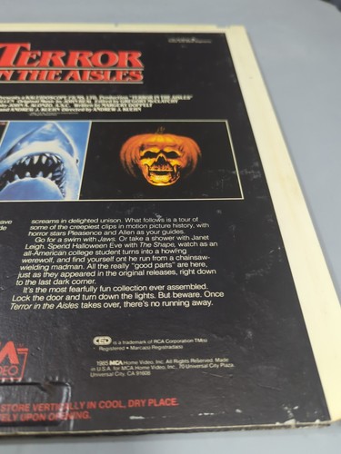 Terror In The Aisles Vtg Horror CED Videodisc MCA Skull Cover 1984 - Picture 8 of 8