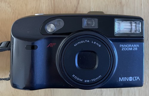 Minolta Panorama Zoom 28 Wide-Angle Film Camera Lightweight 35mm Used