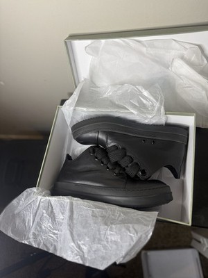 ALL BLACK RICK OWEN LOW TOP VANS 
