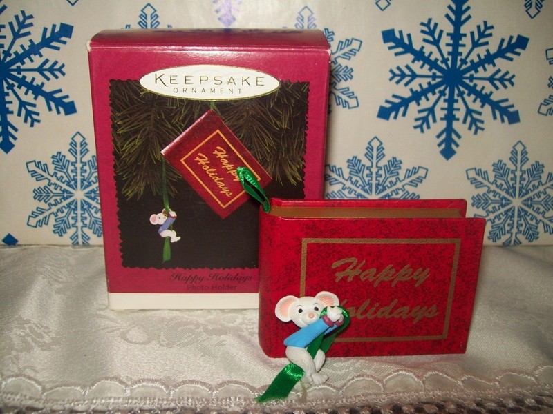 HALLMARK HAPPY HOLIDAYS 1995 CHRISTMAS KEEPSAKE PHOTO HOLDER ORNAMENTS MOUSE