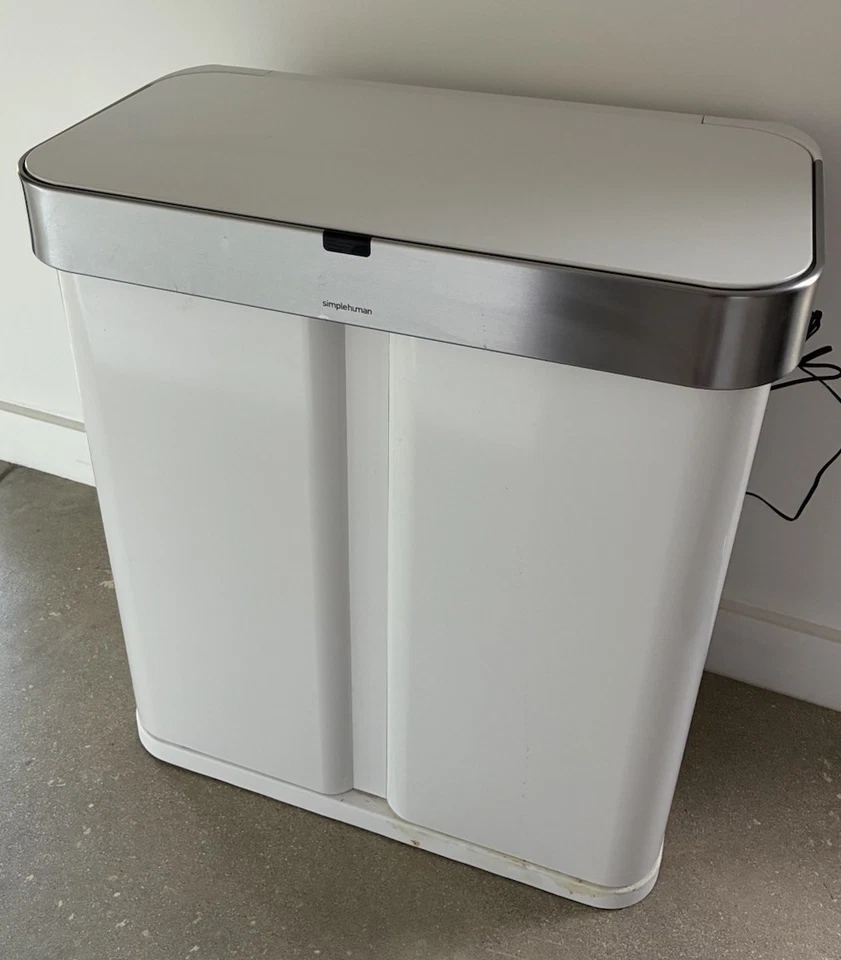 Bote de basura con sensor de movimiento simplehuman funcionamiento sin contacto 58L doble blanco Foto 2 de 4