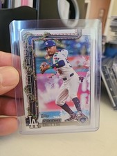 2025 Topps Holiday Mookie Betts Xmas Lights Image Variation SP LA Dodgers H52