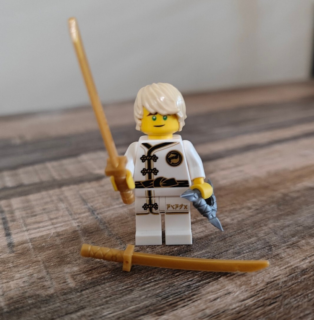 NEW** LEGO Lloyd Ninjago Minifigure White Wu-Cru Training Gi