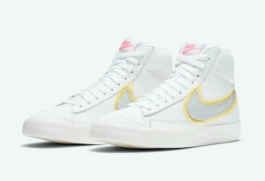 Nike Wmns Blazer Mid VNTG '77 `Cotton Waffle` CZ8105-100 | eBay