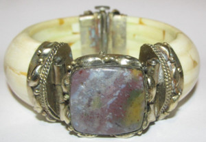 Vintage Antique Pull Pin Hinged Bangle Bracelet Light Beige Cream Purple Stone