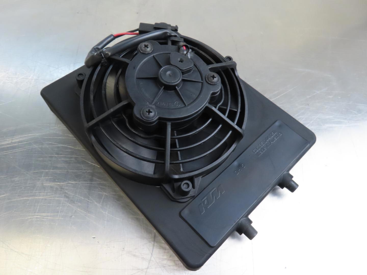 EB1402 2024 24 GASGAS SM700 RADIATOR FAN VENTILATOR FAN