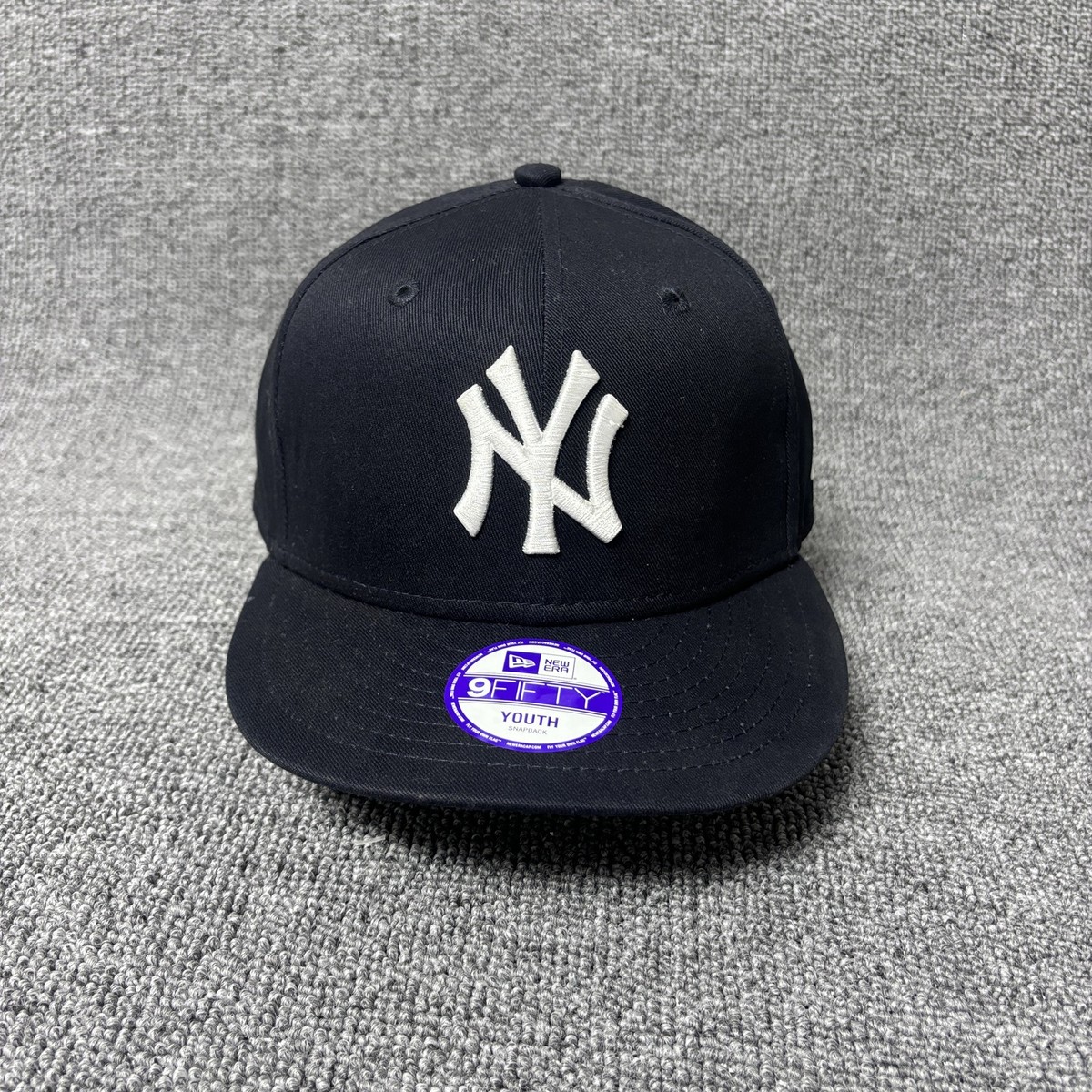 New Era 9FIFTY NY New York Yankees Youth Snapback Hat Black White Cap