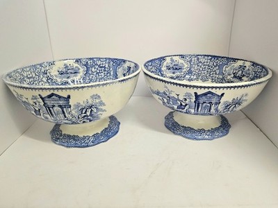 Paar Bell & Co Glasgow ''Triumph Car'' blau & weiß Bowleschalen mit Fuß