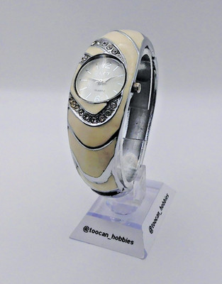 LCT Womens Cream Bangle Watch Bracelet, New Battery