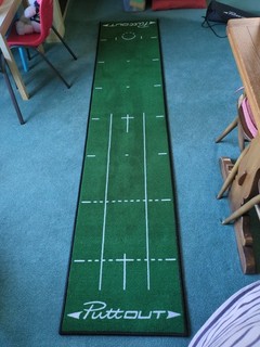 PuttOUT Pro Golf Putting Mat 240cm x 50cm with Carry Bag Excellent condition