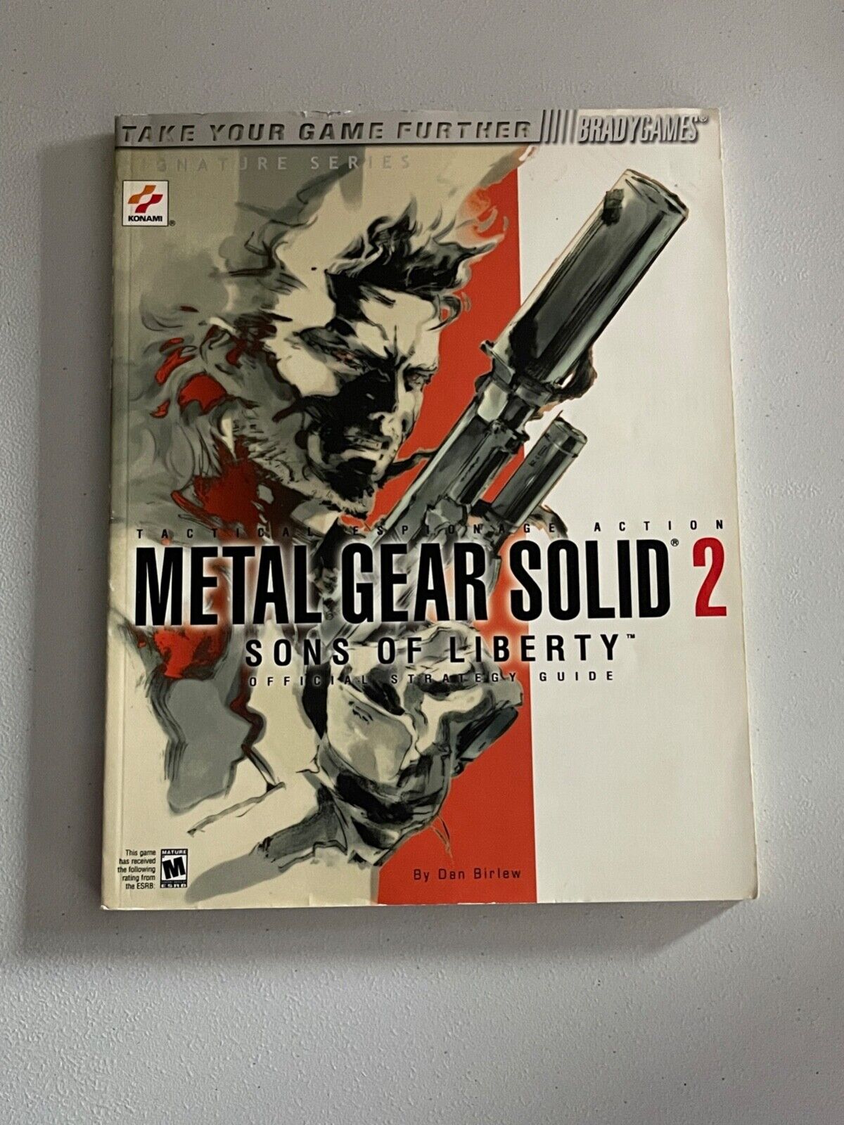 Metal Gear Solid 2: Sons of Liberty Official Strategy Guide: Birlew, Dan:  9780744001099: : Books