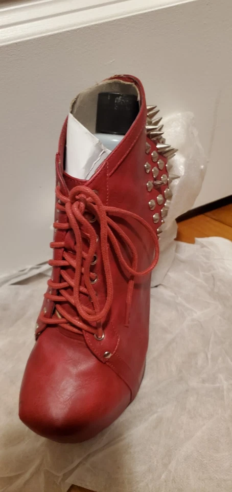 Vintage -franceska burgundy Red Spikey Back Bootie US 9 - Image 3 of 4