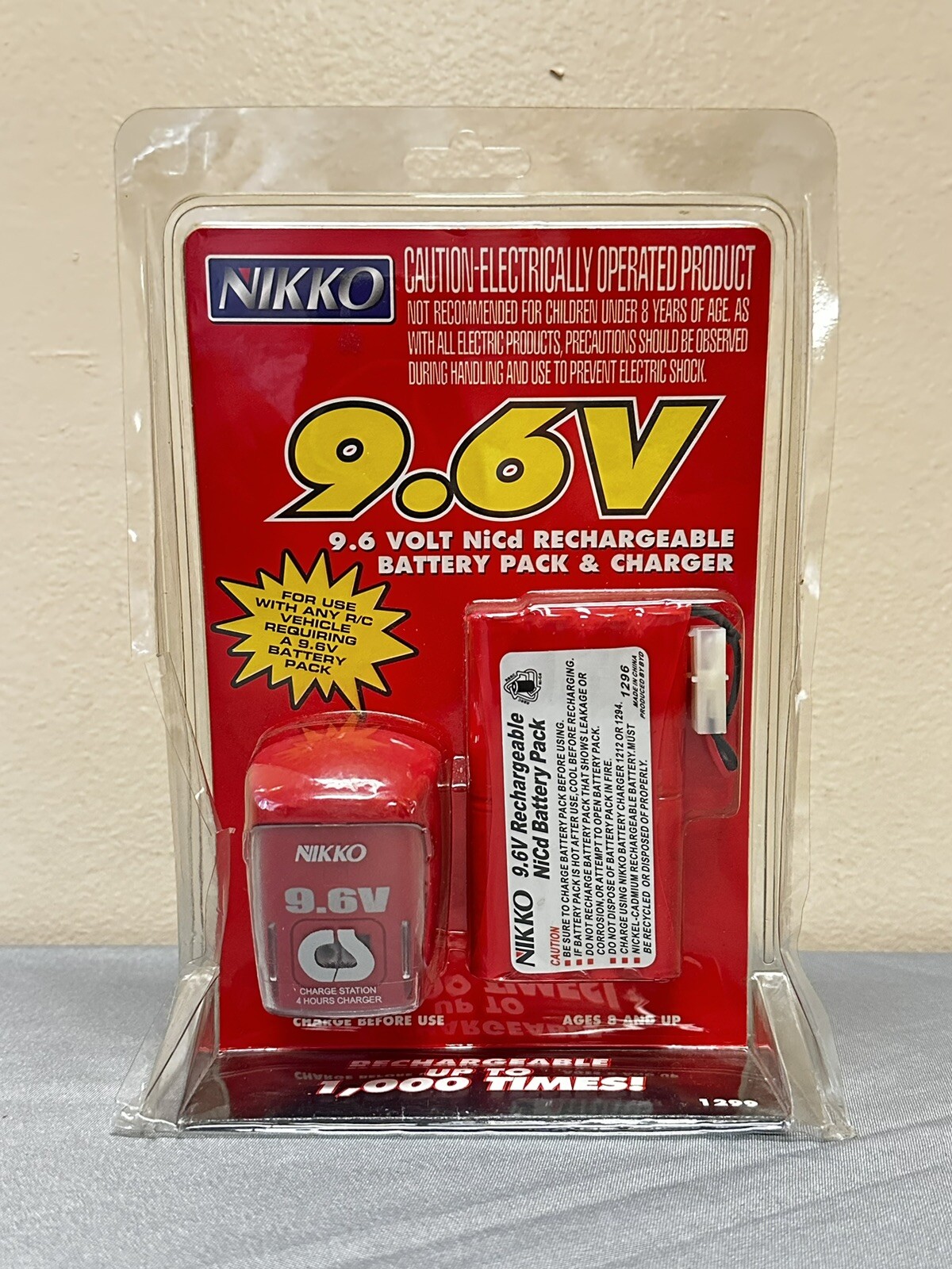 NIKKO R/C 9.6V Rechargeable NiCd Battery Pack & Quick Charger 1299