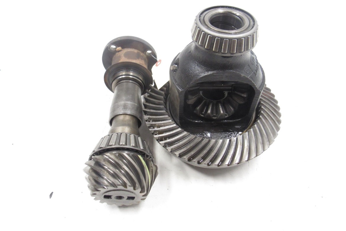 1997-2002 Jaguar X100 XK8 Rear Differential Carrier Assembly