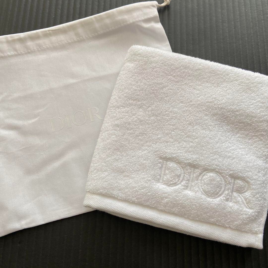 Christian Dior Mini Pouch & Hand Towel Set White Logo 33x35cm