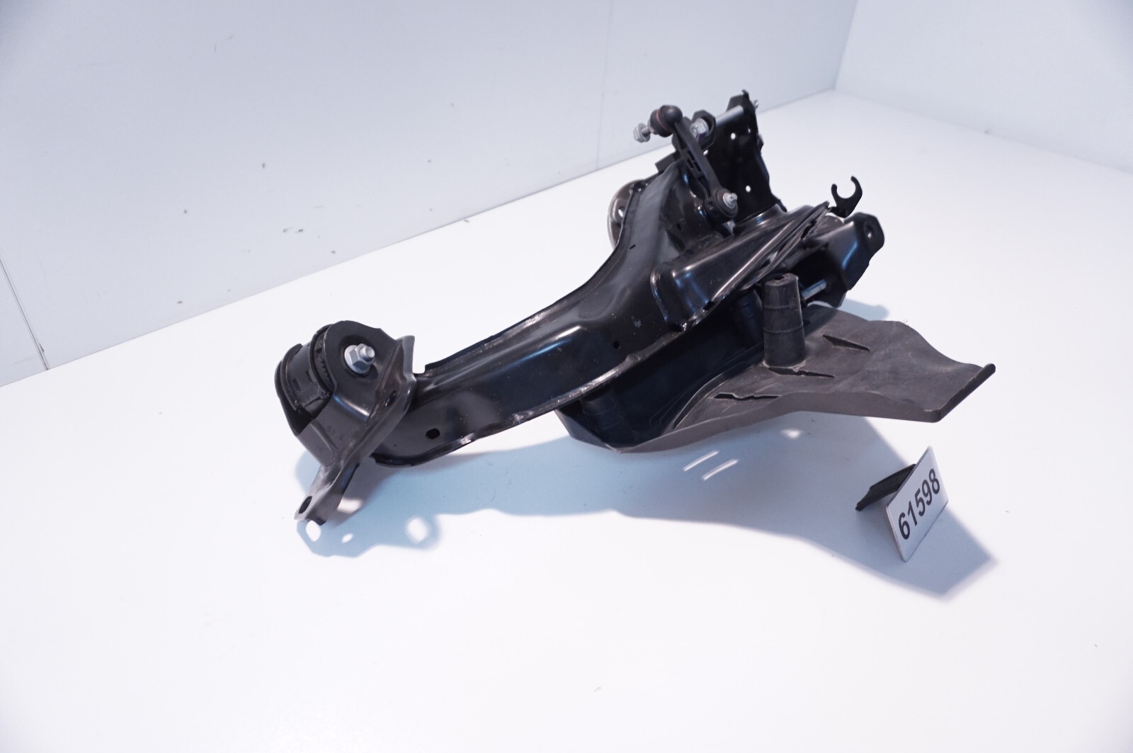 Original BMW F45 F46 F48 F39 F54 F60 Schwenklager Achse hinten 