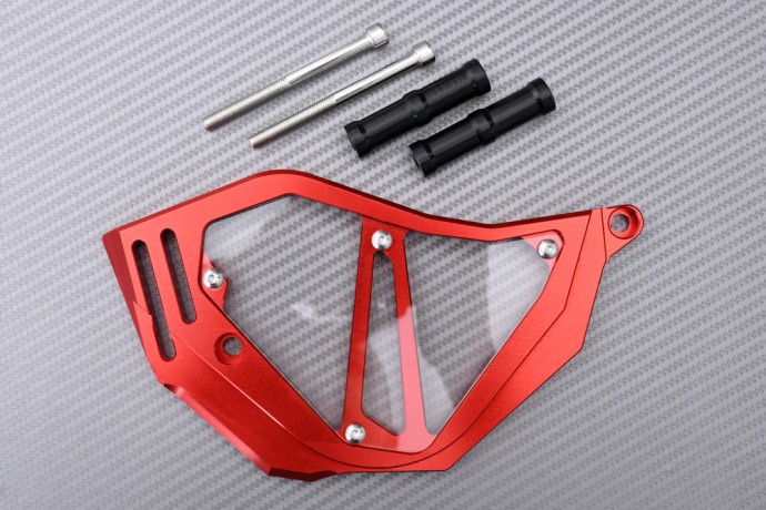 Cache sortie de boite rouge moto pour sécuriser la chaine de NC750S