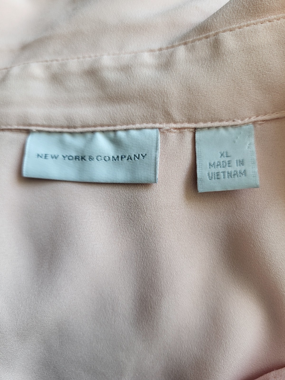 New York And Company Bottom Up Shirt Pink Size XL