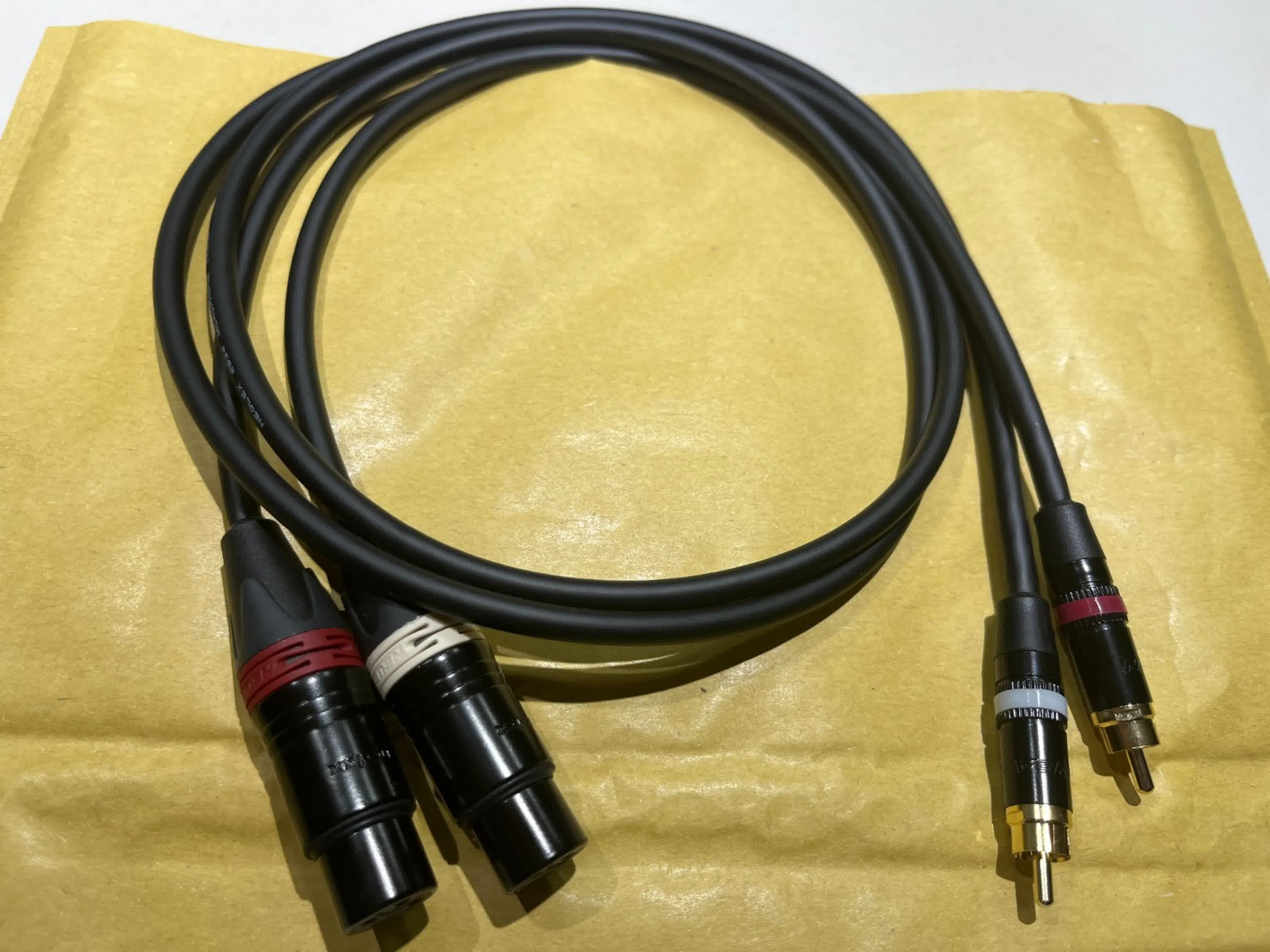 Coppia Cavi enoaudio Mogami 2534 Quad RCA - XLR F Neutrik Gold 1m / Pair Cables