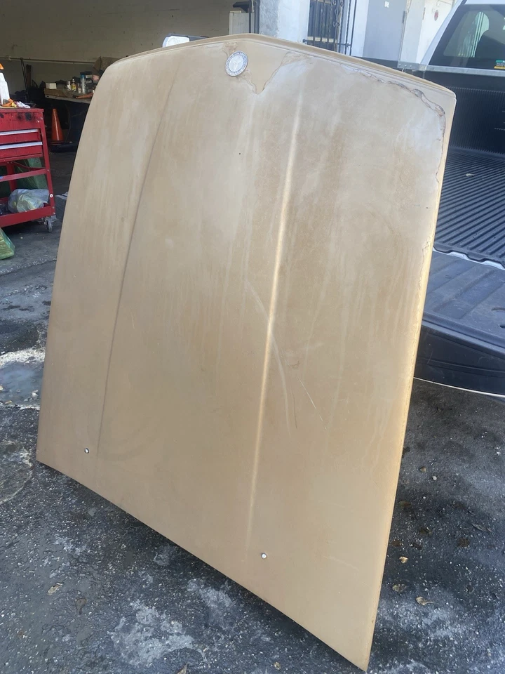 1981 - 89 MERCEDES BENZ R107 380SL 560SL ORIG ALUMINUM HOOD GOLD MET - Image 3 of 4