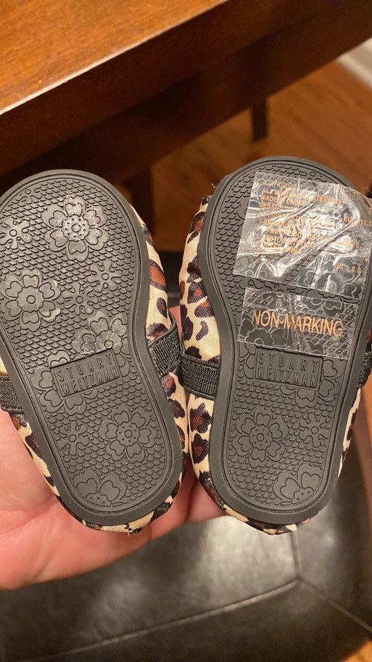 Stuart Weitzman Baby Minx 芭蕾平底鞋 1 码 — 第 2/3 张图片