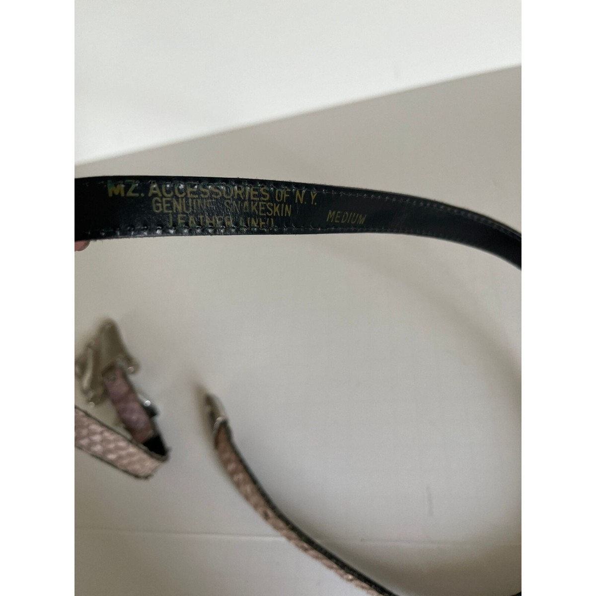 Vintage Women\'s MZ Accessories Of N. Y. Genuine Snakeskin Belt Leather Lining MZA of New York 1983 Signed Snakeskin Belt, Size 30 to 34  main image 4