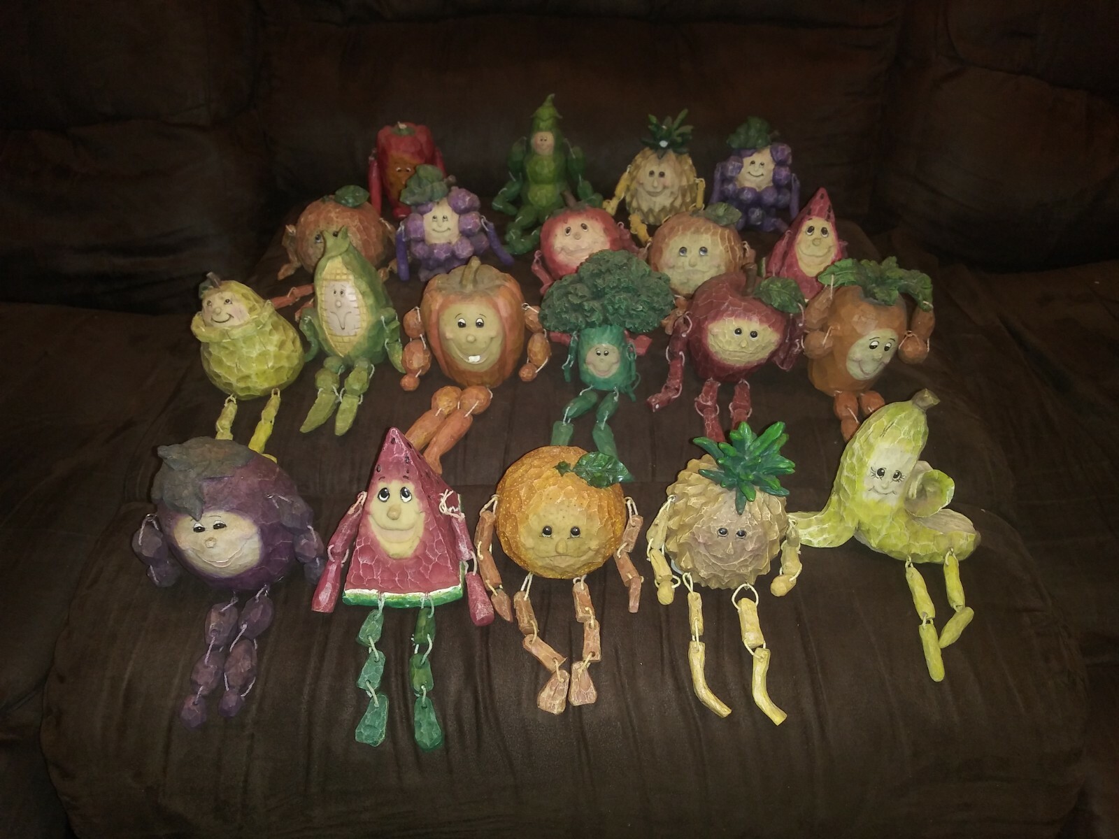 Lot of 20 Anthropomorphic Fruit Vegetable Shelf Sitters Set Resin