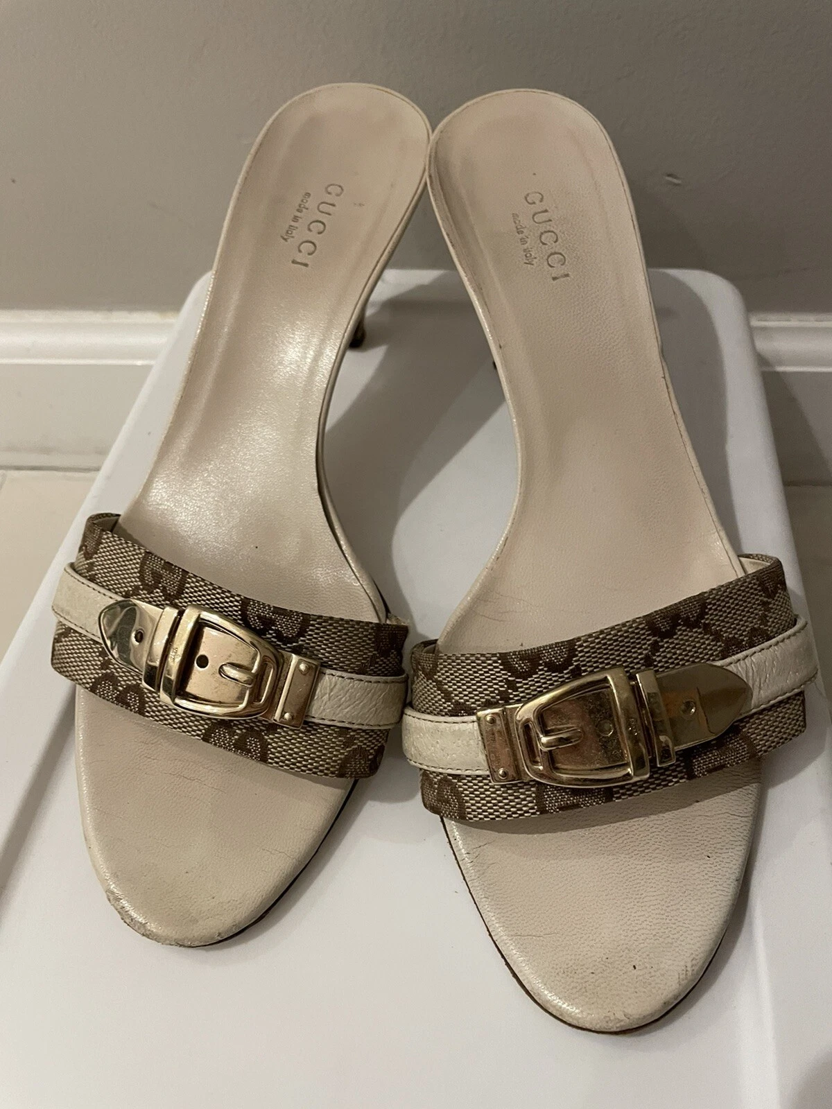 Sandales talons hauts ceinture Gucci Monogram GG Supreme Toile Or Mule taille 36,5C