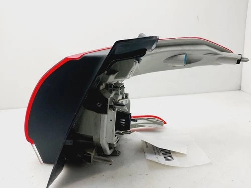 9678074280 Piloto trasero izquierdo combinado PEUGEOT 2008 Active 2015 8959321 - Imagen 3 de 10