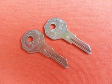 2 Vintage Packard Briggs Stratton Basco Grv2 Nos Ignition Key Blanks 1938 -1956
