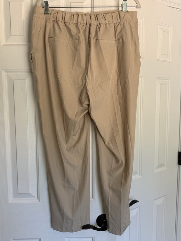 Gap Fit Khaki Pants Women’s L NWT Comfy Waistline